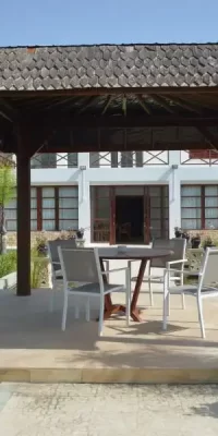 Preciosa villa en la encantadora zona de San Agustín con un gran jardín