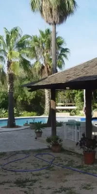 Preciosa villa en la encantadora zona de San Agustín con un gran jardín