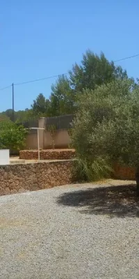 Schöne Villa in der bezaubernden Gegend von San Agustin mit großem Garten