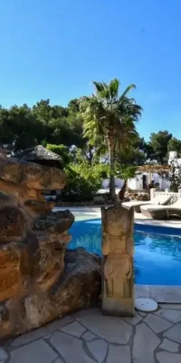 Encantadora casa familiar a un paso de las playas de Cala Mastella y Cala Llenya