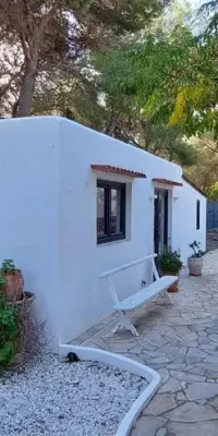 Encantadora casa familiar a un paso de las playas de Cala Mastella y Cala Llenya