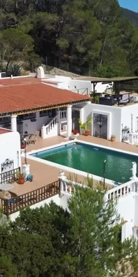 Maison de campagne nichée dans les montagnes de Benimussa avec une vue imprenable sur la mer