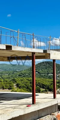 Excepcional Villa en Construcción en Roca Llisa – Vistas Inigualables al Campo y al Mar