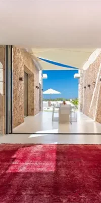 Luxe villa met zes slaapkamers in een luxe urbanisatie in Cala Conta