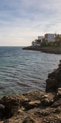 Casa a schiera meticolosamente mantenuta in vendita a Illa Plana – Ibiza