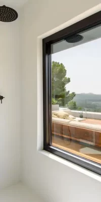 Villa moderna con sei camere da letto in vendita a Es Cubells