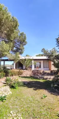 Très belle villa à Migjorn dans une oasis tranquille à Formentera