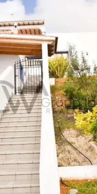 Villa con vistas panorámicas al mar en San Carlos: una oportunidad de inversión única