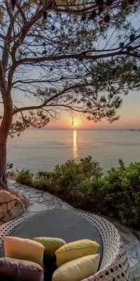 Villa in erster Meereslinie mit bezauberndem Blick auf den Sonnenuntergang