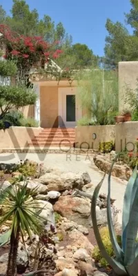 Bellissima villa con giardino naturale e favolosa privacy