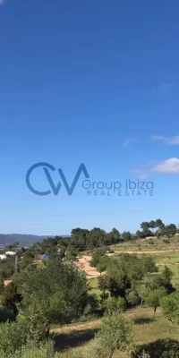 Außergewöhnliches Grundstück für zwei luxuriöse Villen mit Panoramablick auf das Meer und Sonnenuntergang in Cala Tarida