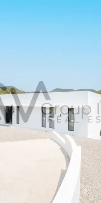 Exklusive Villa in Cala Tarida – Luxus, Qualität und Natur vereint