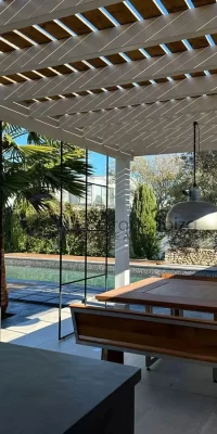 Una villa de lujo moderna redefinida en Sant Jordi