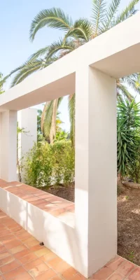 Luxurious 2-bedroom townhouse with shared pool in Can Pep Simo, Ibiza