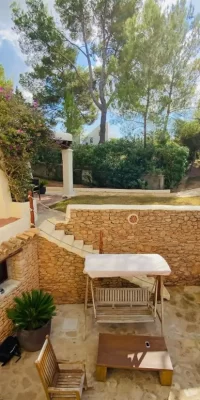 Charmante Ibiza Villa met Eindeloze Mogelijkheden Dichtbij San Rafael