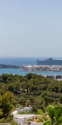 Villa esclusiva a Cap Martinet con vista mozzafiato sul mare