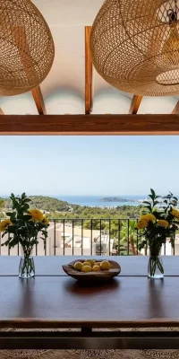 Villa exclusiva en Cap Martinet con impresionantes vistas al mar