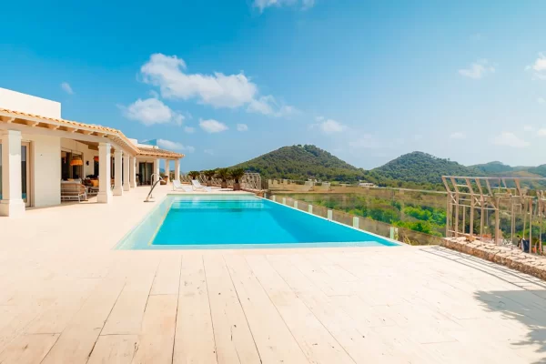 Villa de lujo en Ibiza con vistas panorámicas