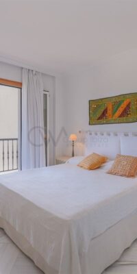 Exclusivo Ático Doble con Piscina Privada y Vistas al Mar