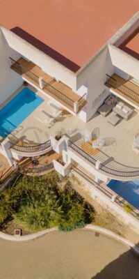 Esclusivo attico doppio con piscina privata e vista sul mare